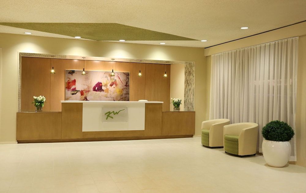 Kellogg West Conference Center and Hotel 2