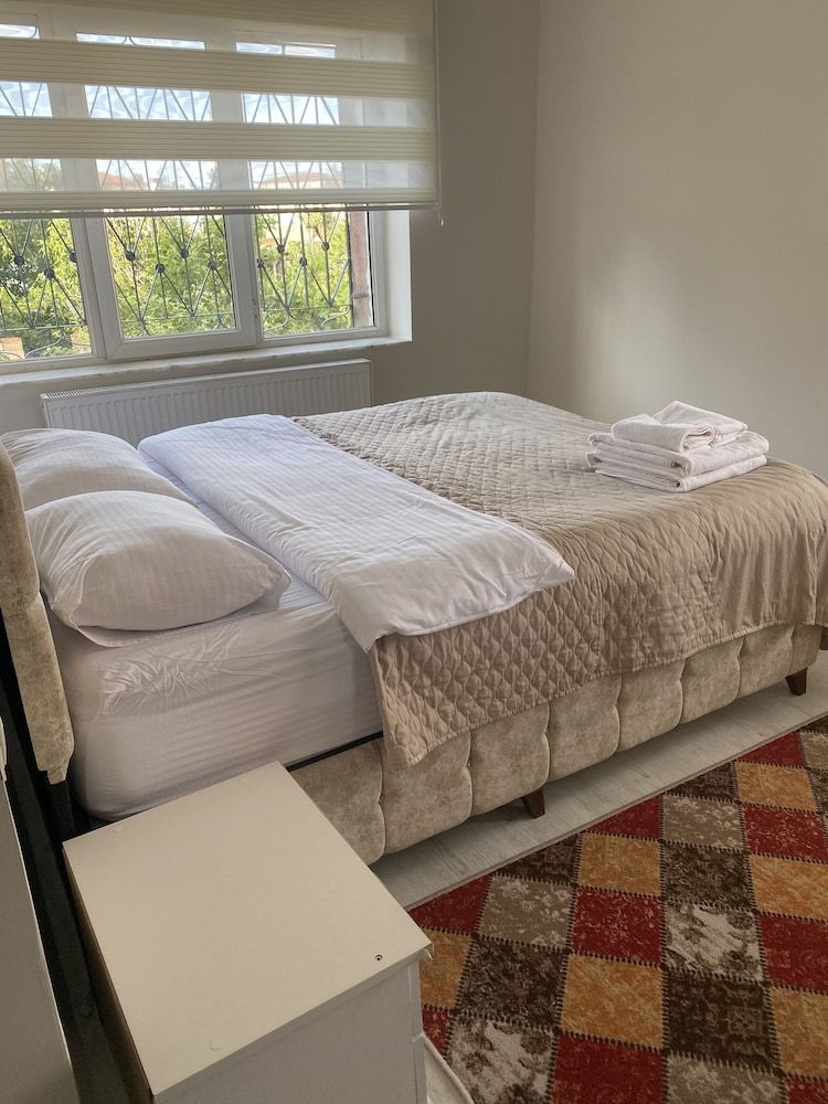 Family Cave Suite Hotel 1