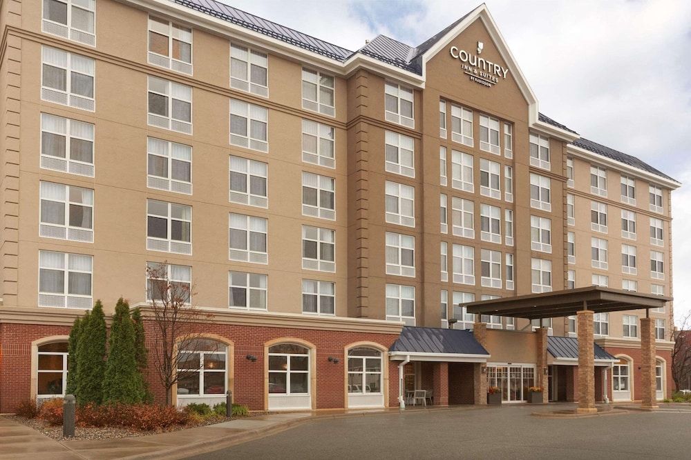 Country Inn & Suites by Radisson, Bloomington at Mall of America 1