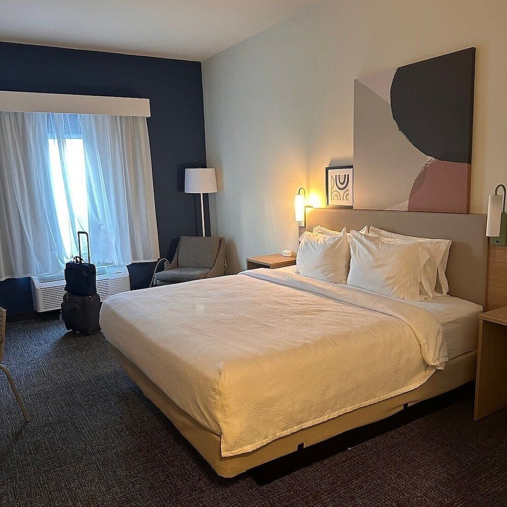 Spark By Hilton Louisville Airport 2