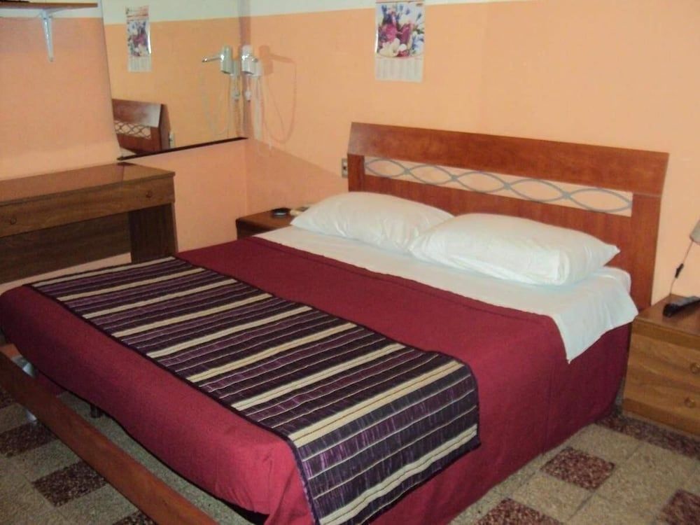 Hotel Mirage 1