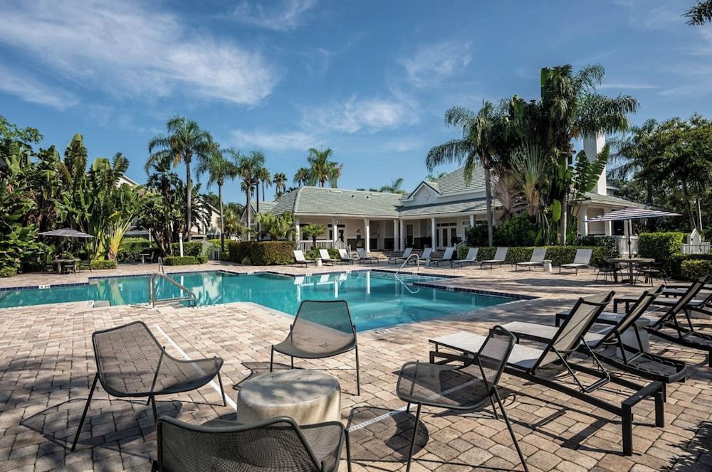 Bradenton Apartments by Landing 1