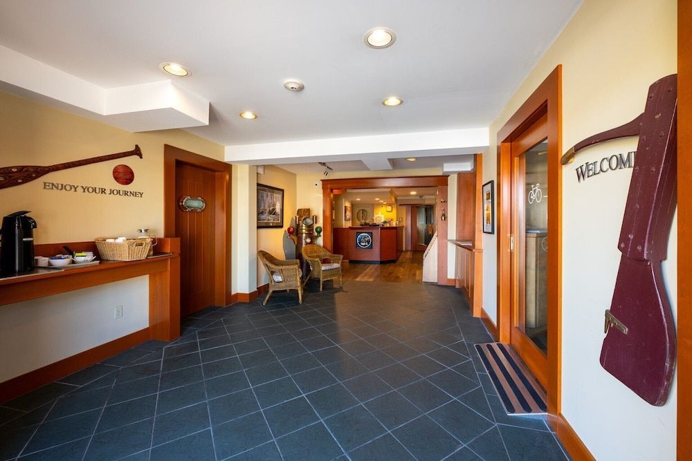 Sidney Waterfront Inn & Suites 1