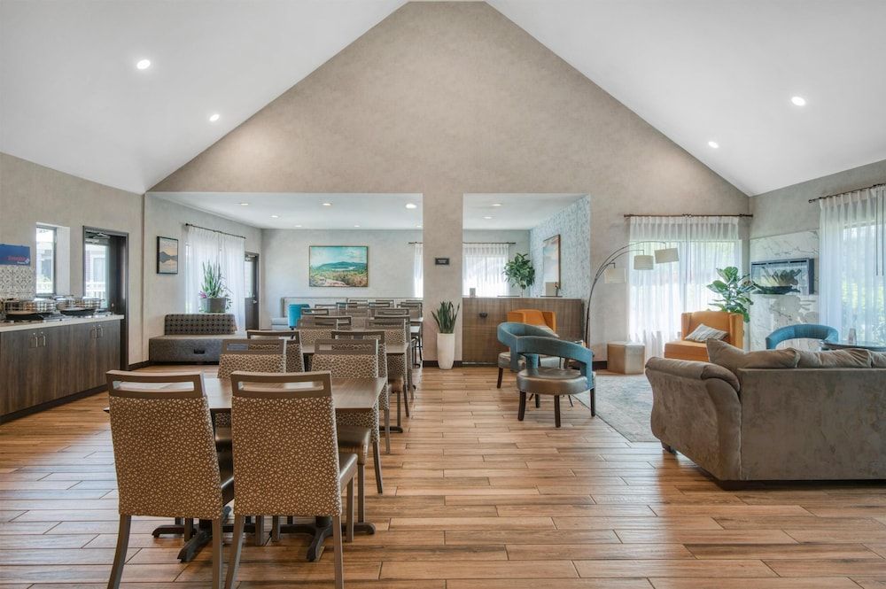 Best Western Fishkill Inn & Suites 2