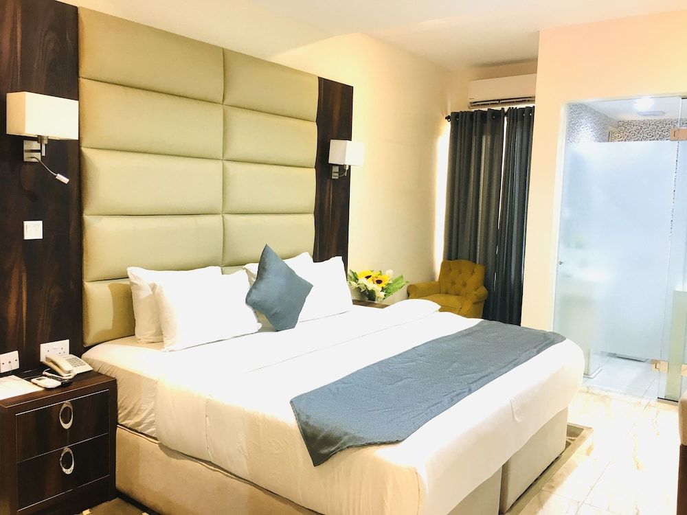 Ponte Vedra Hotel And Suite 1