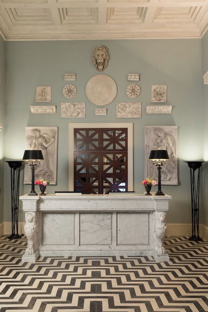 Rocco Forte Hotel de la Ville 1