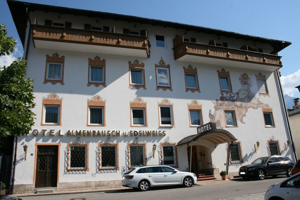 Hotel garni Almenrausch und Edelweiss 1