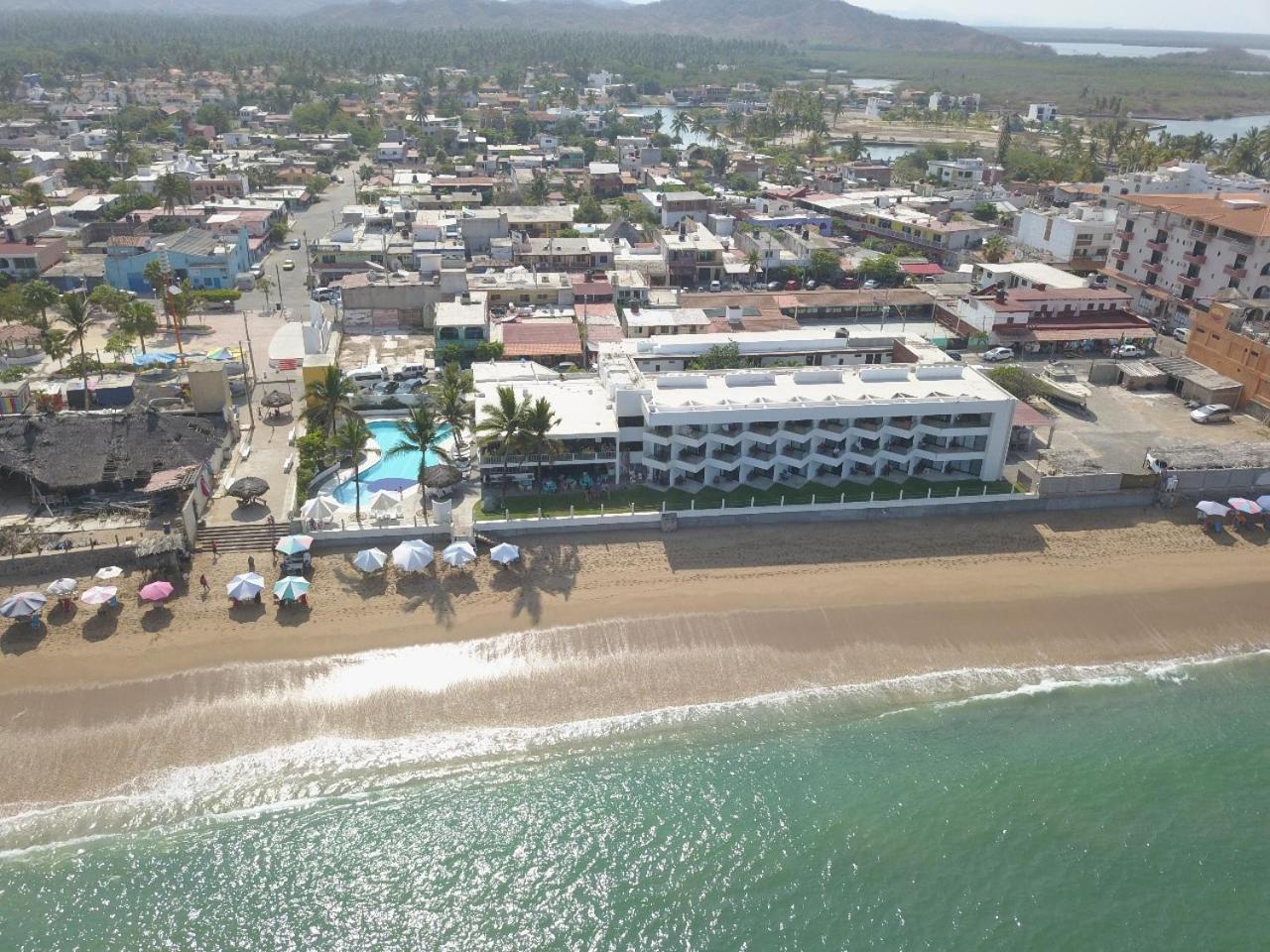 Hotel Barra de Navidad 2