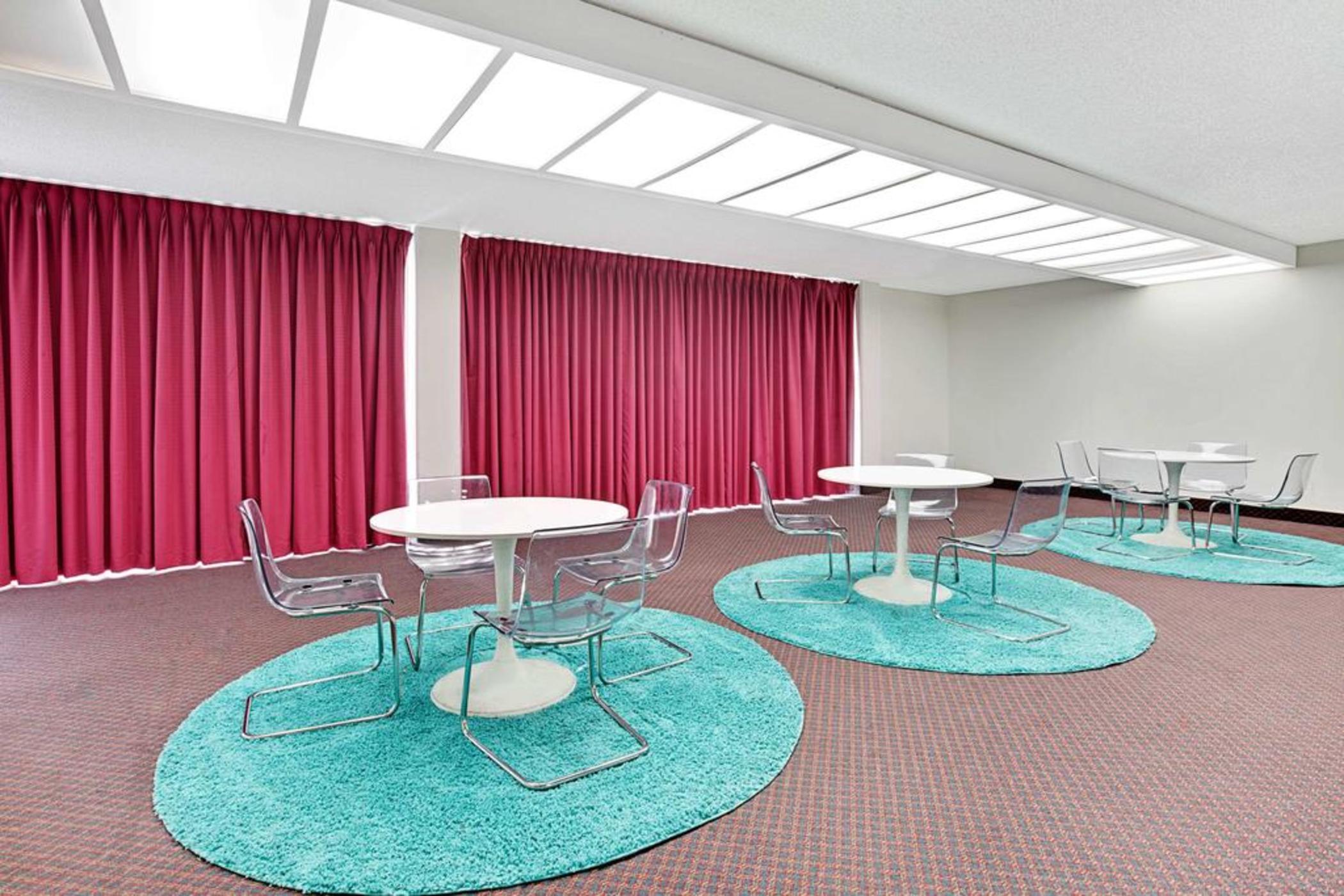 Torrance Inn & Suites 2
