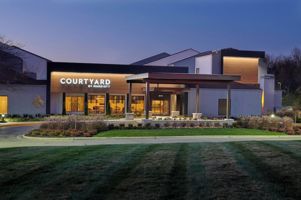Courtyard by Marriott Indianapolis Castleton 1