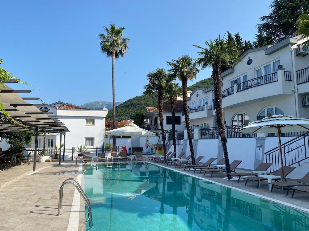 Hotel Xanadu 1