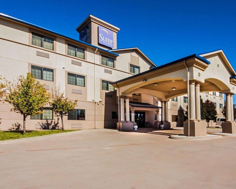 Sleep Inn & Suites Shamrock 1