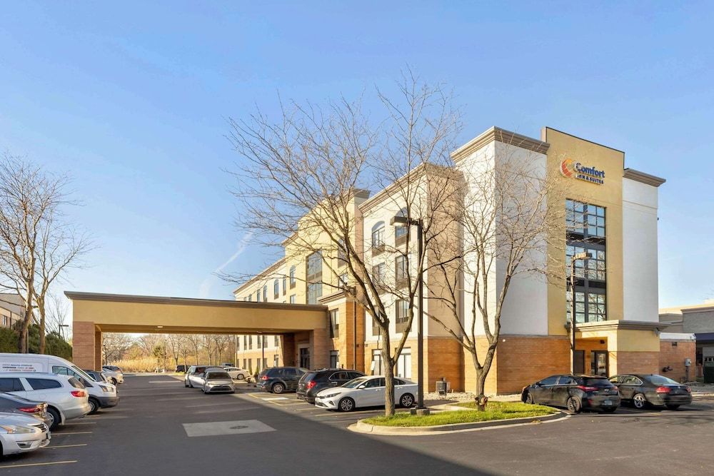 Comfort Inn & Suites Arlington Heights - Schaumburg 1