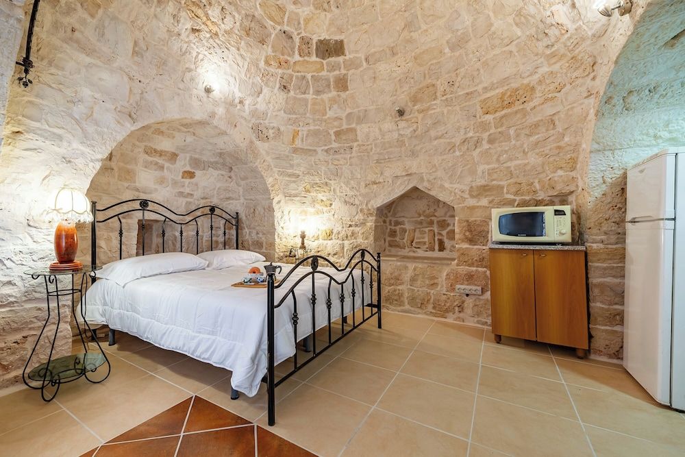 Trullo del Bosco In Martina Franca 1
