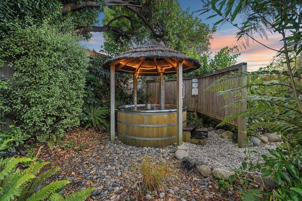 Tasman Holiday Parks - Te Anau 1