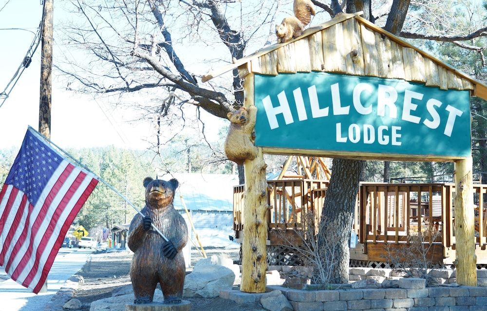 Hillcrest Suites & Cabins 1
