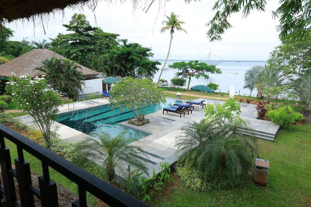 Deshadan Backwater Resort - The best sunrise view 1