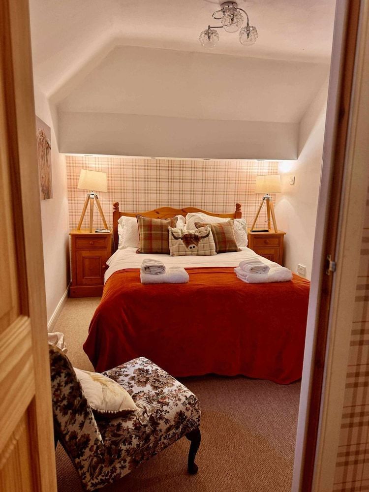 Lodge at Lochside 2