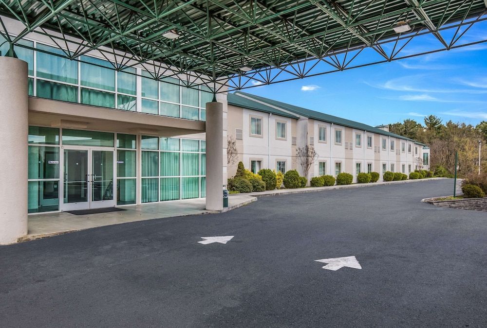Econo Lodge Morristown West 1
