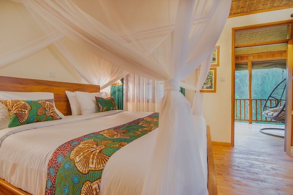 Gorilla Leisure Lodge 2