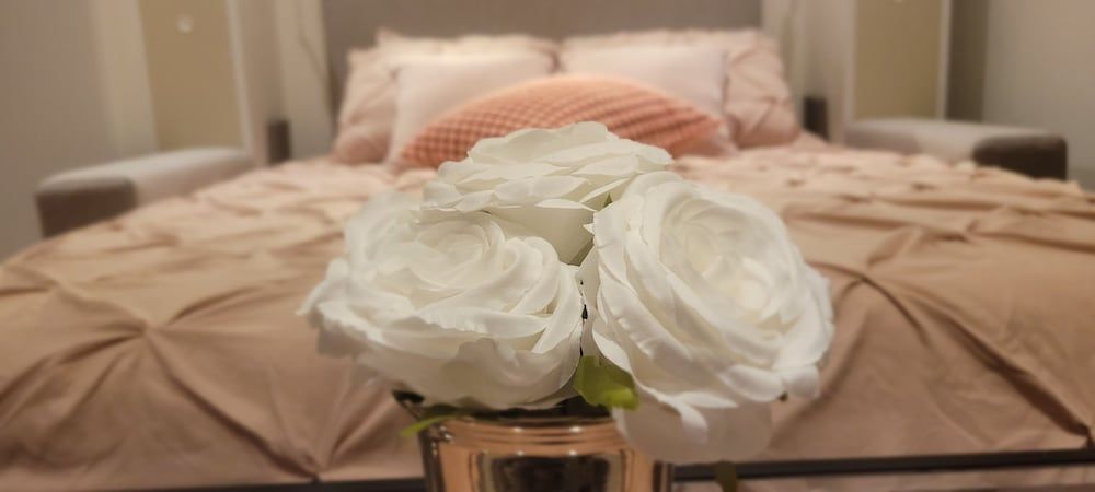 Rosa Linda- Luxe Rmntic Studio W Terrace 1