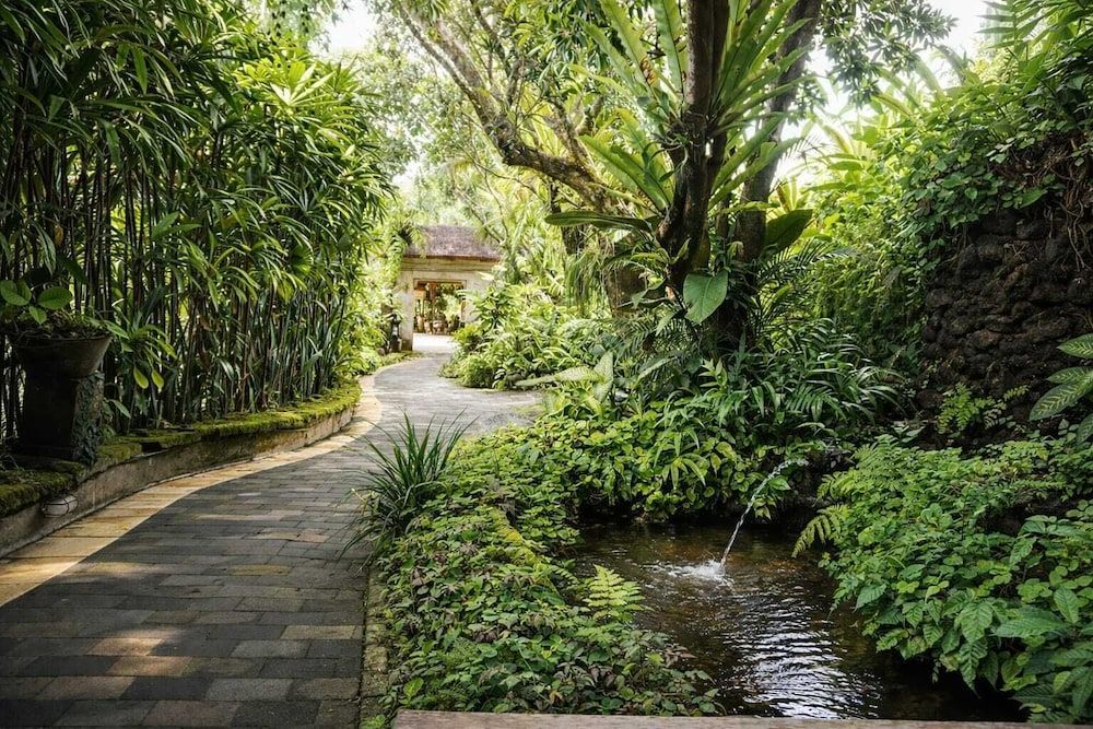 Yulia Village Inn Ubud 1
