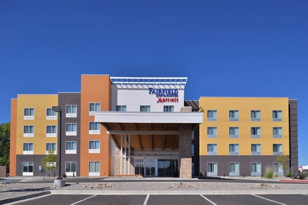 Fairfield Inn & Suites Farmington 1