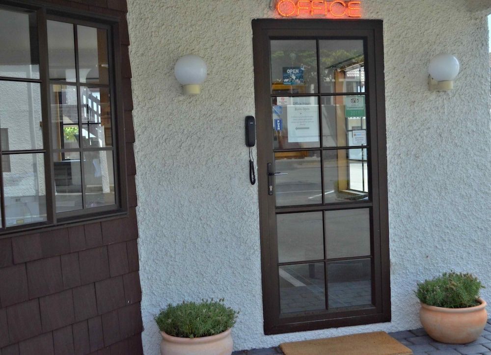 Southern Comfort Motel 2