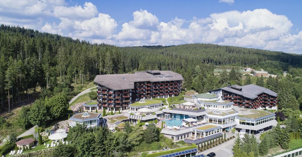 Hotel Vier Jahreszeiten am Schluchsee 1