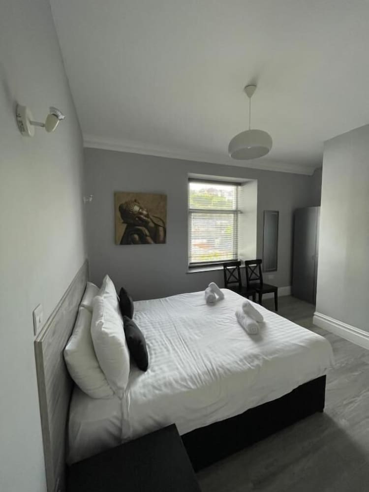 Lundy House Hotel 1
