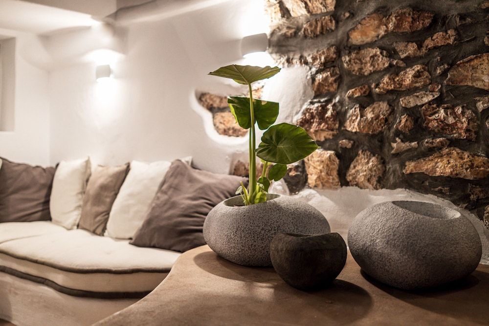 Bohemian Luxury Boutique Hotel, Adults Only 2