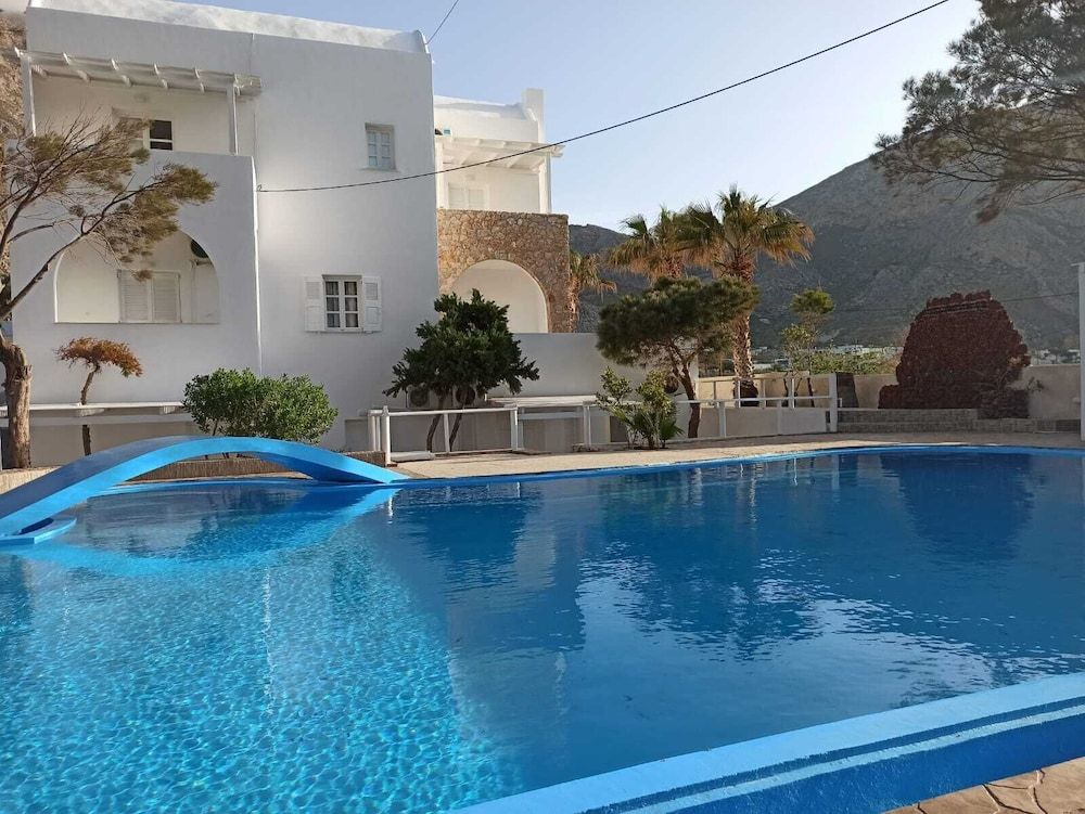 Blue Island Hotel 1