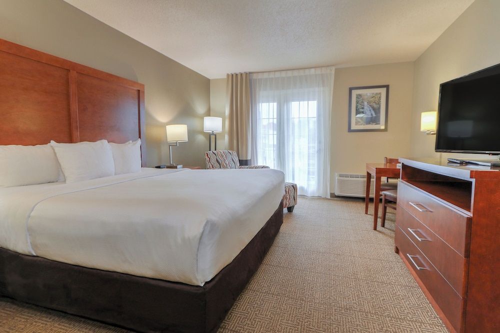 Comfort Inn & Suites at Dollywood Lane 2