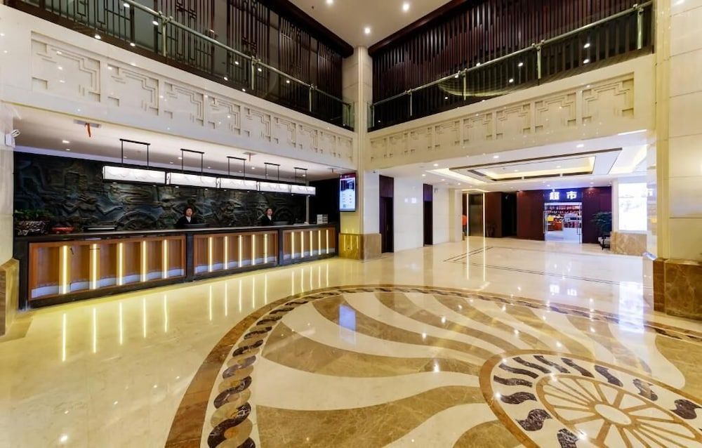 The Sky Gate Hotel 2