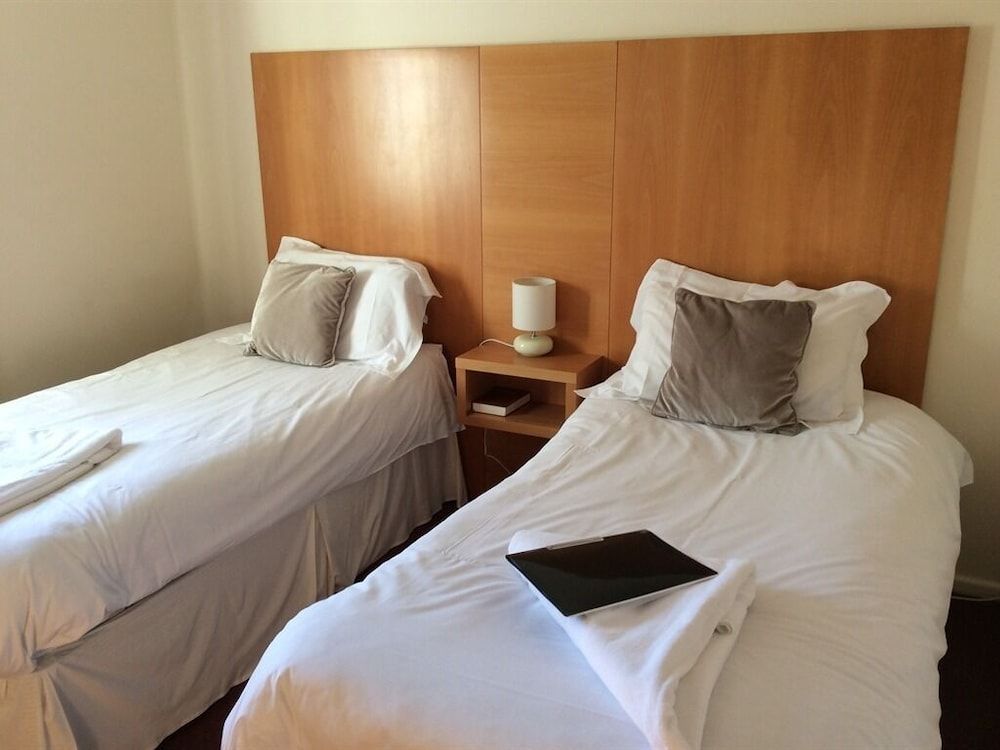 Coach house hotel 2
