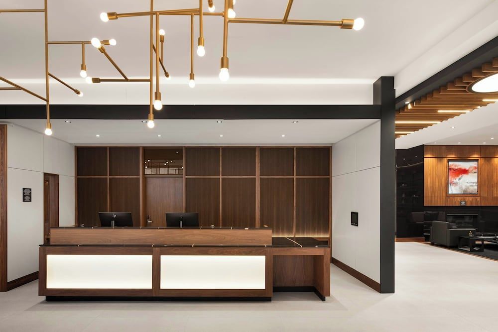 AC Hotel by Marriott Ottawa Downtown 2