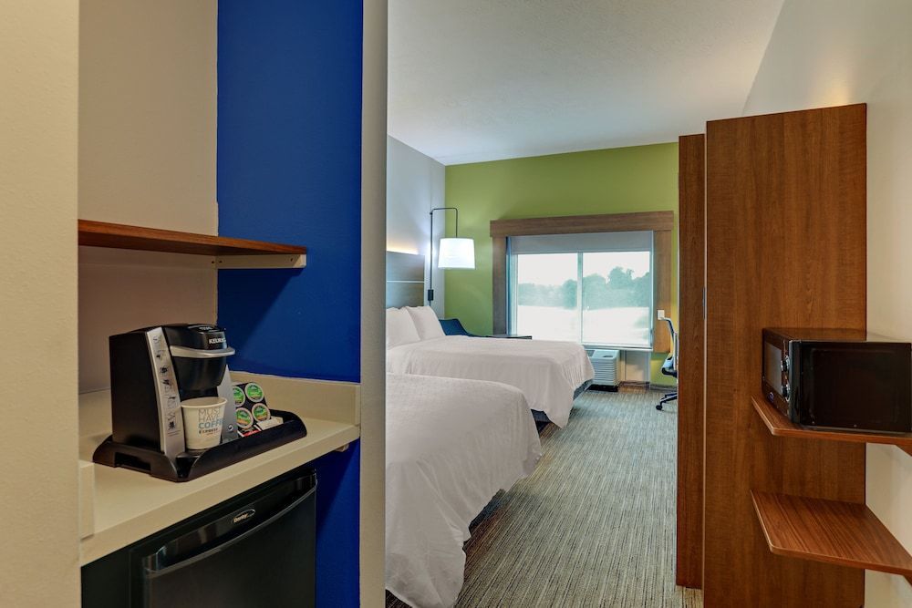 Holiday Inn Express CAMPBELLSVILLE by IHG 2