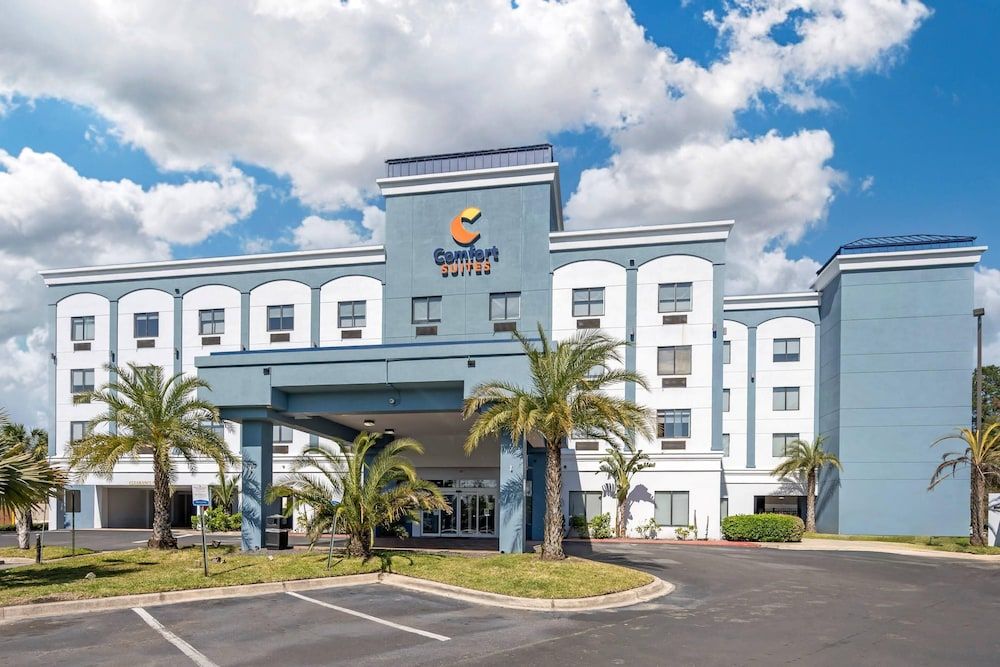 Comfort Suites West Jacksonville 1