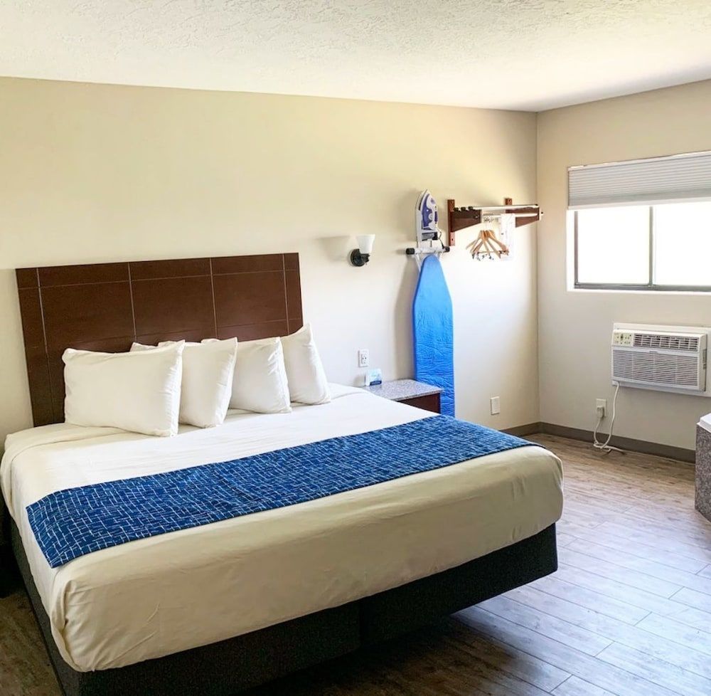 Travelodge by Wyndham Cedar City 1