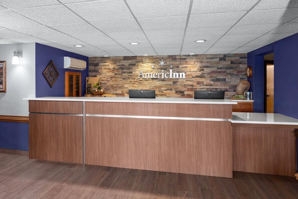AmericInn by Wyndham Green Bay West 2