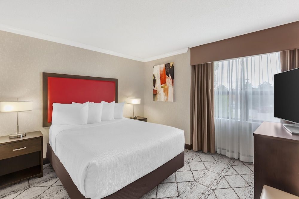 Best Western Plus Rose City Suites 1
