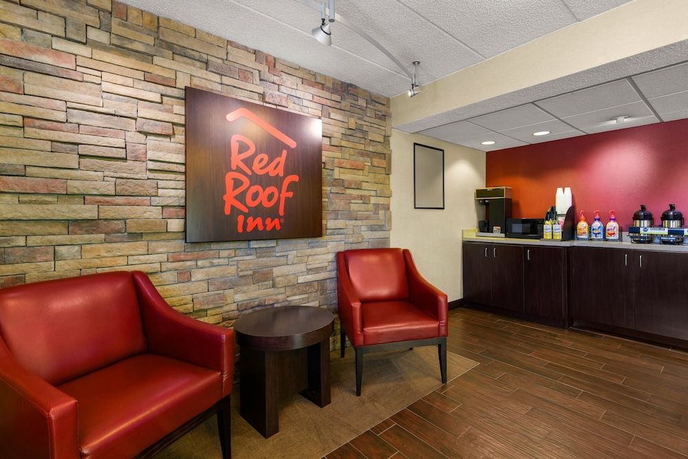 Red Roof Inn Salem 1