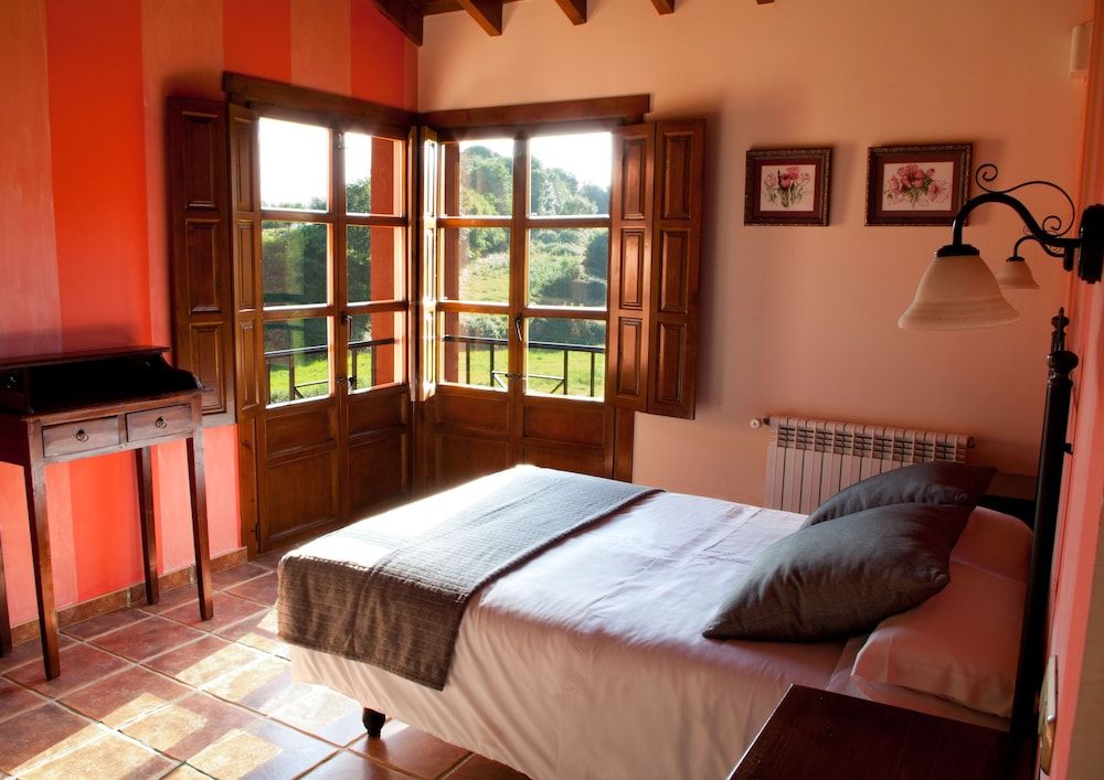 Hotel La Lluriga 2
