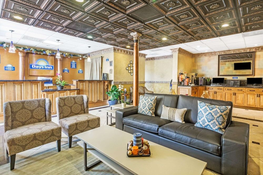 Days Inn by Wyndham Fort Lauderdale-Oakland Park Airport N 2