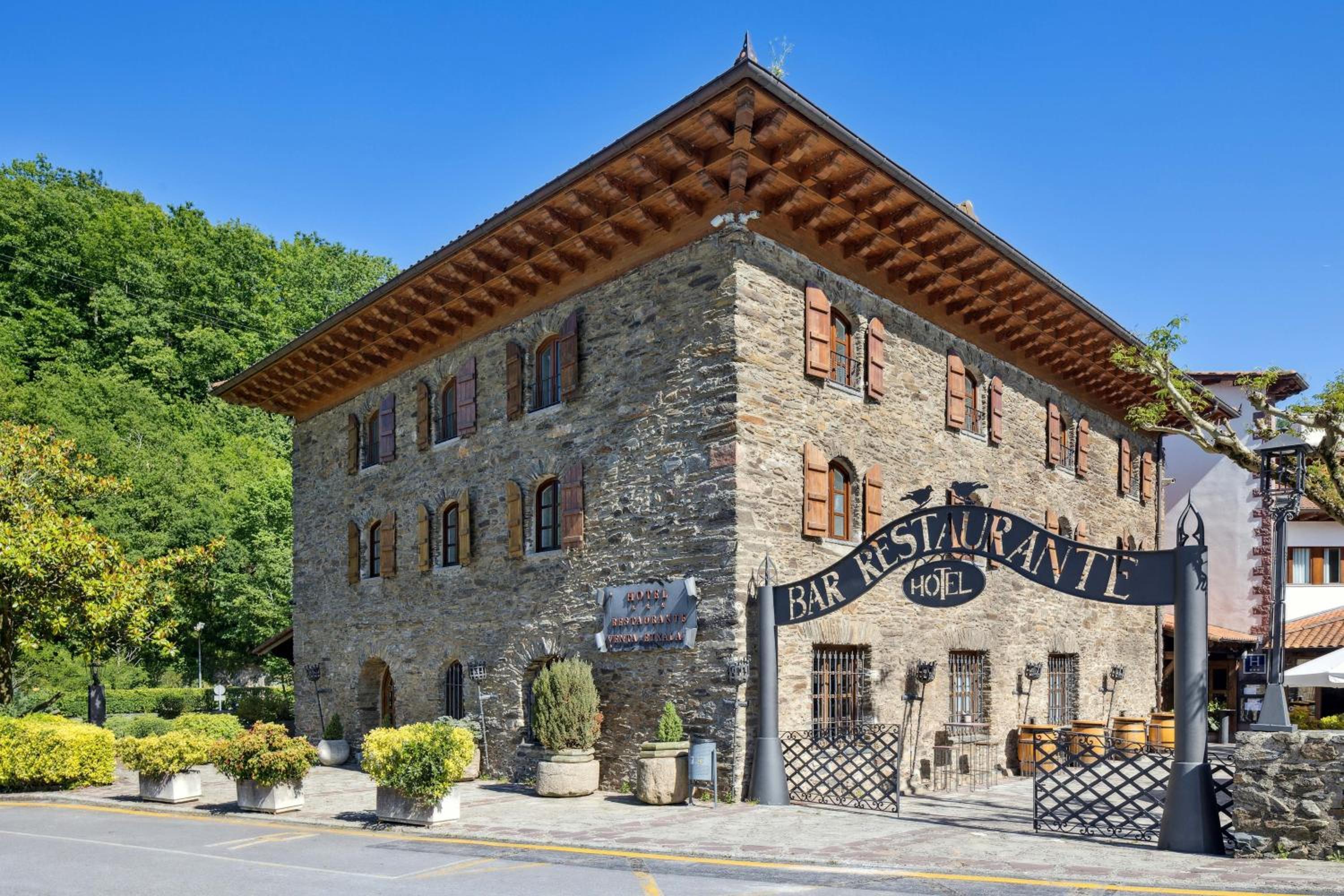 Hotel Venta de Etxalar 1