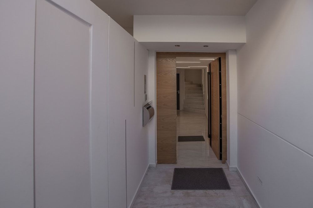Acropolis Golden Suites by GHH 2