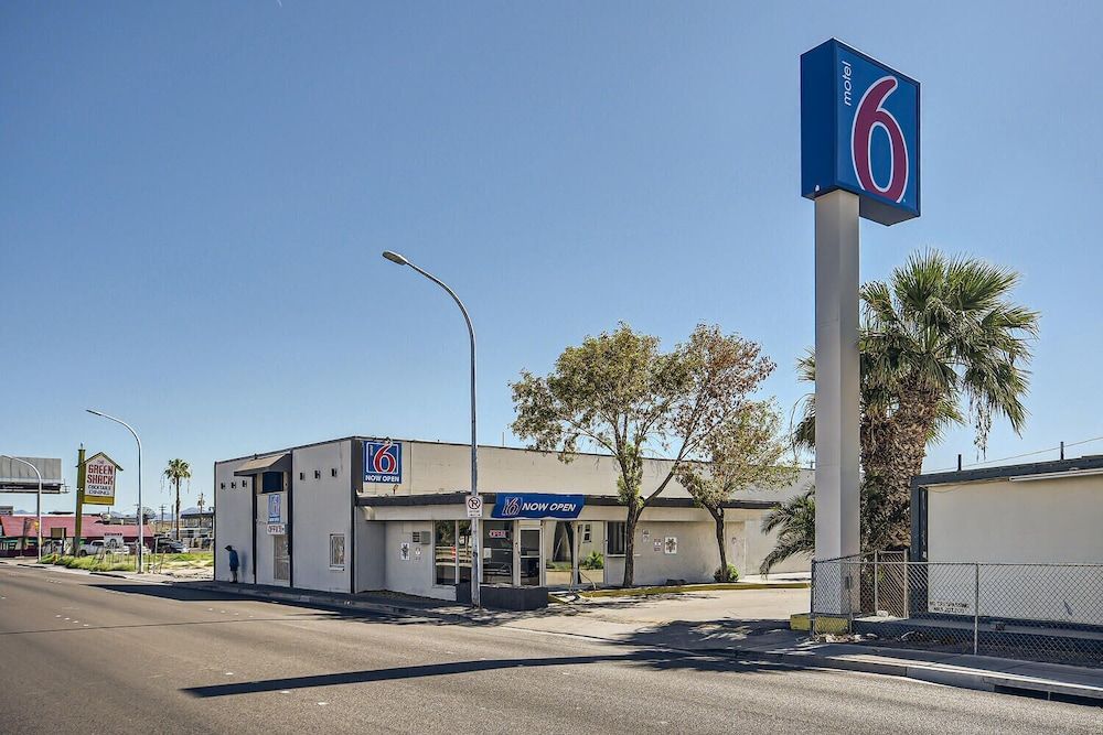 Motel 6 Las Vegas NV Downtown Fremont St 1