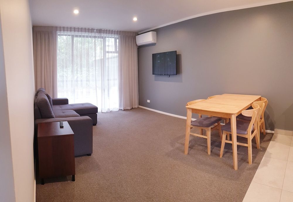 The Surrey Hotel 1