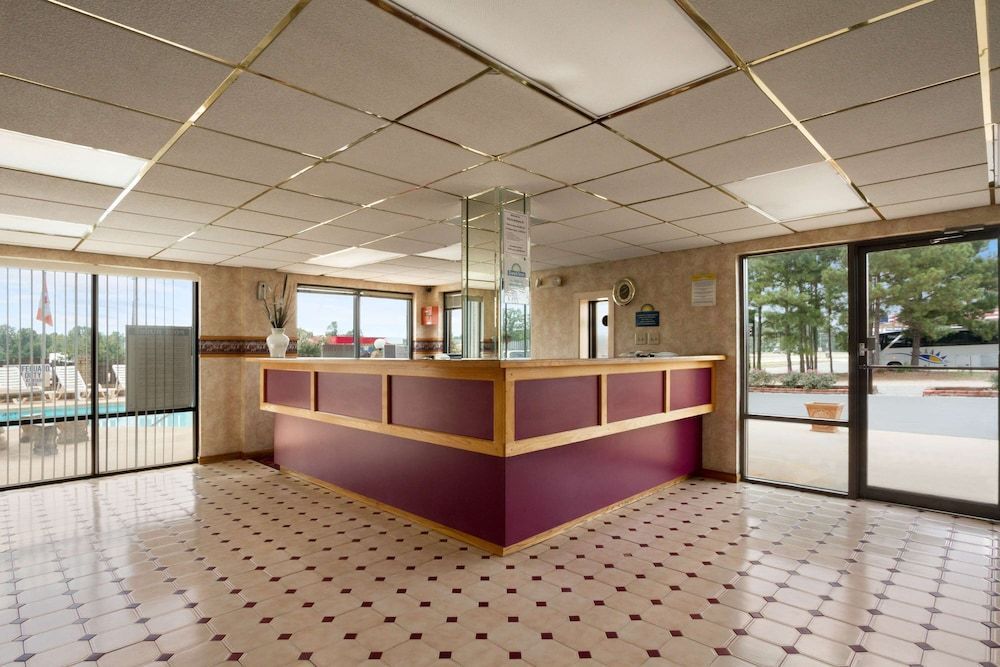 Days Inn by Wyndham Richburg 2