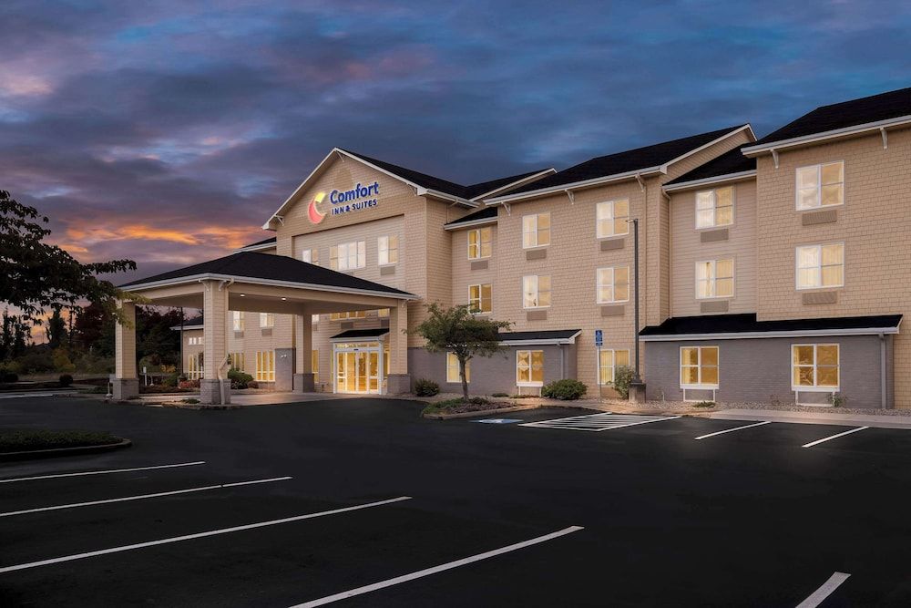Comfort Inn & Suites Creswell 1